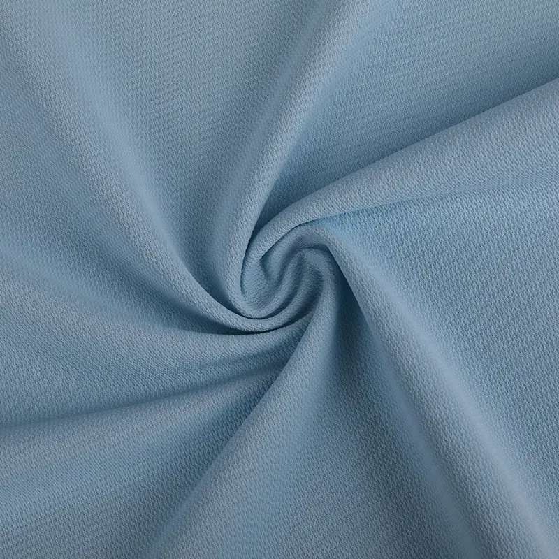 Vilka är de senaste innovationerna inom funktionalitet och komfort från Polyester Microfiber Fabrics?